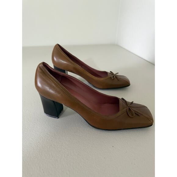 Etienne Aigner Brown Tan Leather Square Toe Bow Low Block Heels Pumps 8 1/2 - Picture 3 of 6